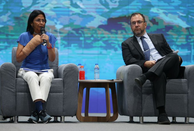 Delcy Rodríguez, vice-presidenta da Venezuela, e Yván Gil, Ministro das Relações Exteriores da Venezuela. Foto: Cancillería Venezuela